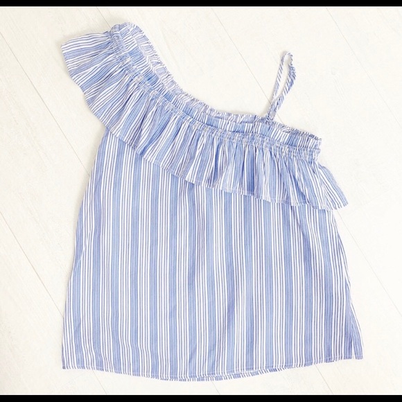 J by J.O.A. Ruffle Sleeve Striped Top! - Picture 2 of 6